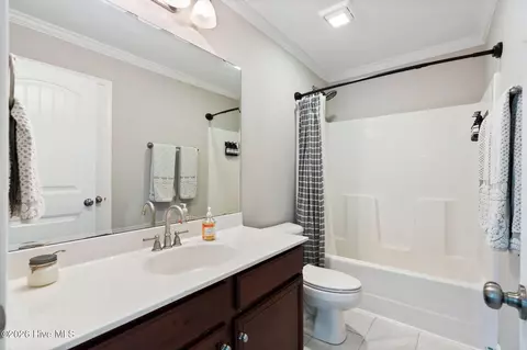 Bath - 115 Bunchberry Ct, Hampstead, NC 28443 photo 6 of 6