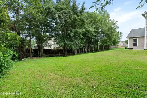 Exterior - 115 Bunchberry Ct, Hampstead, NC 28443 photo 5 of 5