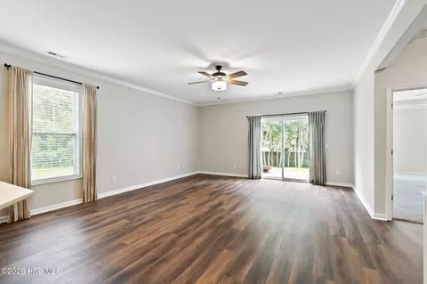 Living - 115 Bunchberry Ct, Hampstead, NC 28443 photo 1 of 2
