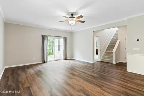 Living - 115 Bunchberry Ct, Hampstead, NC 28443 photo 2 of 2