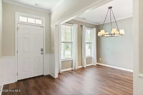Entry Way - 115 Bunchberry Ct, Hampstead, NC 28443 photo 1 of 7