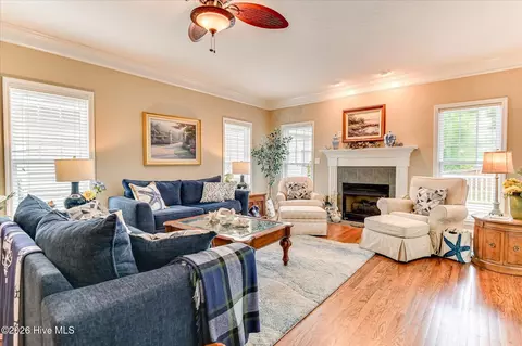Living - 906 Nerium Trl, Evans, GA 30809 photo 1 of 4