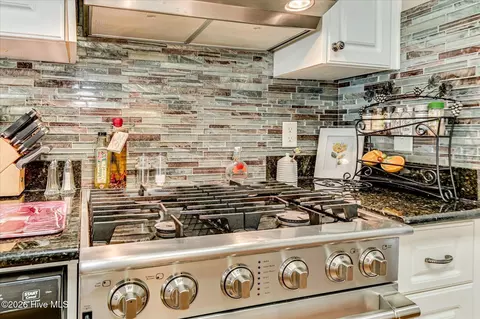 Kitchen - 906 Nerium Trl, Evans, GA 30809 photo 5 of 8