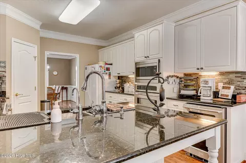 Kitchen - 906 Nerium Trl, Evans, GA 30809 photo 2 of 8