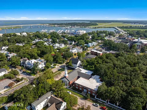 204 Turner St, Beaufort, NC 28516