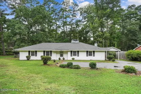 2610 Evans St, Greenville, NC 27834