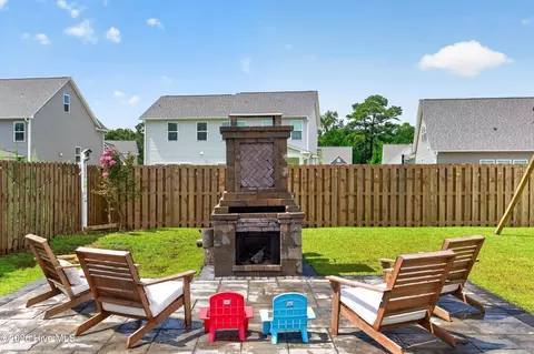 Exterior - 58 E Maritt St, Hampstead, NC 28443 photo 10 of 17