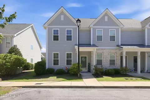 175 Old Murdoch Rd #201, Morehead City, NC 28557