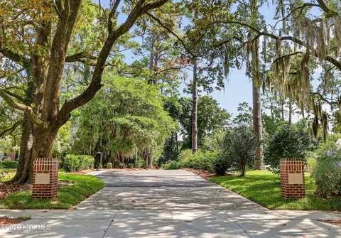 735 Finley Pl, Wilmington, NC 28403
