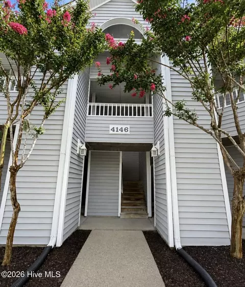 4146 Breezewood Dr #202, Wilmington, NC 28412