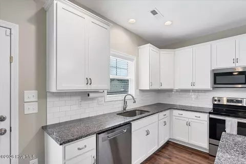 Kitchen - 209 Forester Dr, Vass, NC 28394 photo 4 of 5