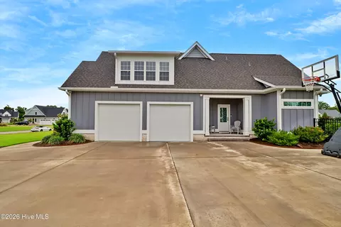 Exterior - 107 Crystal Moon Way, Hampstead, NC 28443 photo 5 of 19