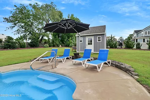 Exterior - 107 Crystal Moon Way, Hampstead, NC 28443 photo 11 of 19