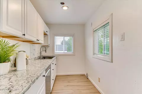 Kitchen - 2001 Battle Row, Augusta, GA 30904 photo 13 of 15