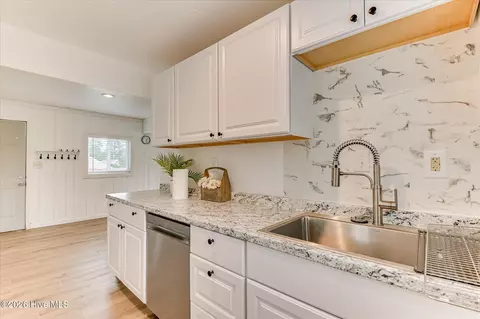 Kitchen - 2001 Battle Row, Augusta, GA 30904 photo 15 of 15