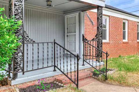 Exterior - 2001 Battle Row, Augusta, GA 30904 photo 2 of 17