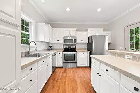 Kitchen - 703 Tankard Dr, Bath, NC 27808 photo 4 of 4