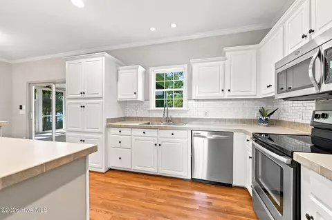 Kitchen - 703 Tankard Dr, Bath, NC 27808 photo 3 of 4