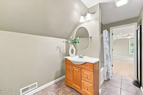 Bath - 703 Tankard Dr, Bath, NC 27808 photo 4 of 5