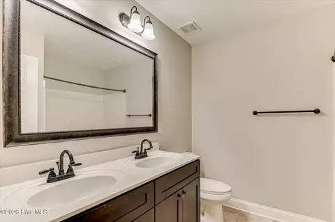 Bath - 220 Edenbridge Way, Evans, GA 30809 photo 6 of 6