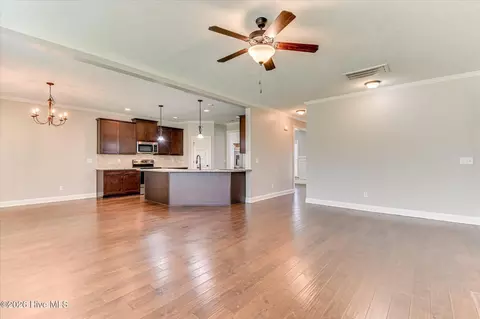Living - 220 Edenbridge Way, Evans, GA 30809 photo 3 of 5