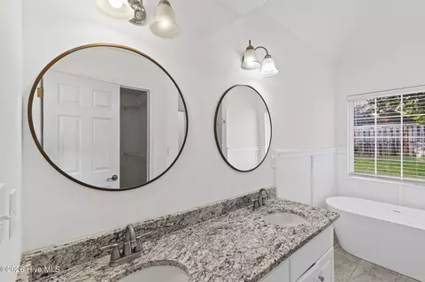 Bath - 4151 Bald Eagle Pl, Evans, GA 30809 photo 1 of 3