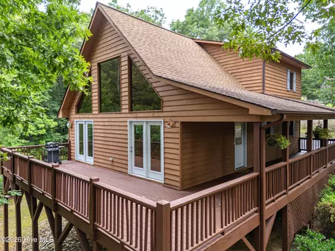 Exterior - 62 Ellis Ln, Murphy, NC 28906 photo 9 of 11