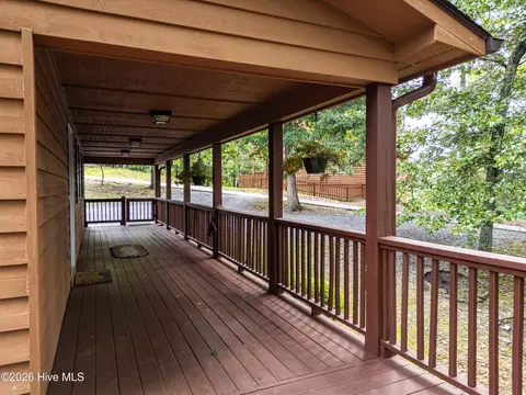 Exterior - 62 Ellis Ln, Murphy, NC 28906 photo 5 of 11