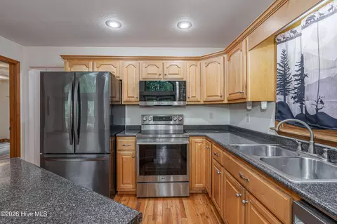 Kitchen - 62 Ellis Ln, Murphy, NC 28906 photo 3 of 3