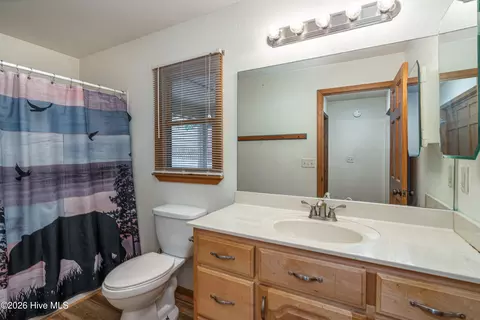 Bath - 62 Ellis Ln, Murphy, NC 28906 photo 1 of 3