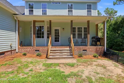 Exterior - 564 Royal Tern Dr, Hampstead, NC 28443 photo 11 of 19