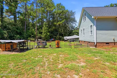 Exterior - 564 Royal Tern Dr, Hampstead, NC 28443 photo 17 of 19
