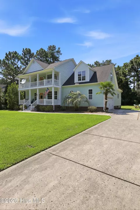 Exterior - 564 Royal Tern Dr, Hampstead, NC 28443 photo 3 of 19