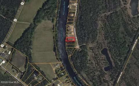 9922 Rivergate Dr NW, Ash, NC 28420 photo 2