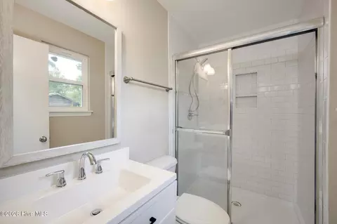 Bath - 4459 Shadowood Dr, Martinez, GA 30907 photo 1 of 2