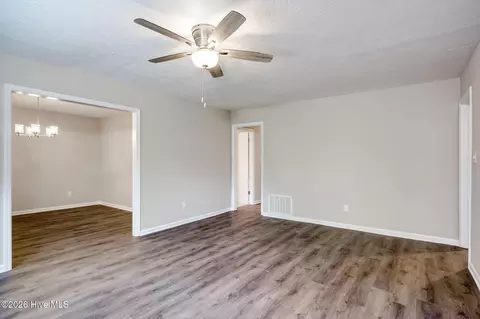 Living - 4459 Shadowood Dr, Martinez, GA 30907 photo 2 of 7