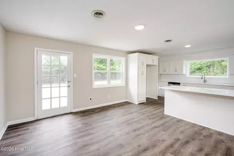 Living - 4459 Shadowood Dr, Martinez, GA 30907 photo 5 of 7