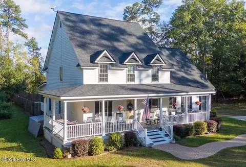 553 Oakwood Pointe Rd, Appling, GA 30802
