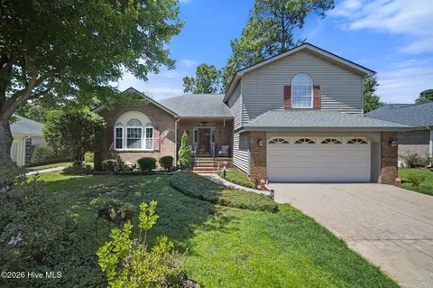 7017 Brittany Lakes Dr, Wilmington, NC 28411