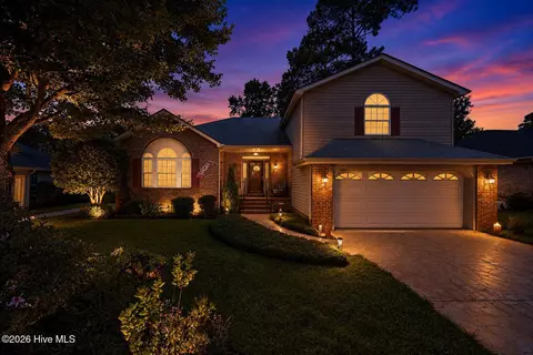 7017 Brittany Lakes Dr, Wilmington, NC 28411