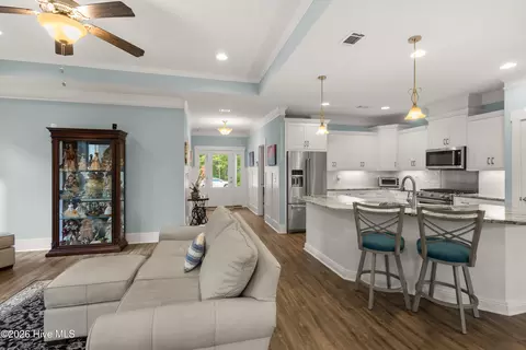 Entry Way - 121 Cypress Dr, Mccormick, SC 29835 photo 4 of 5