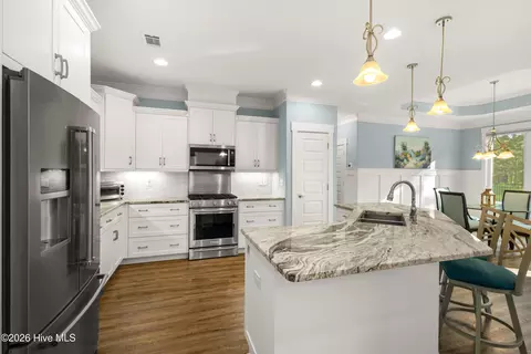Kitchen - 121 Cypress Dr, Mccormick, SC 29835 photo 4 of 5