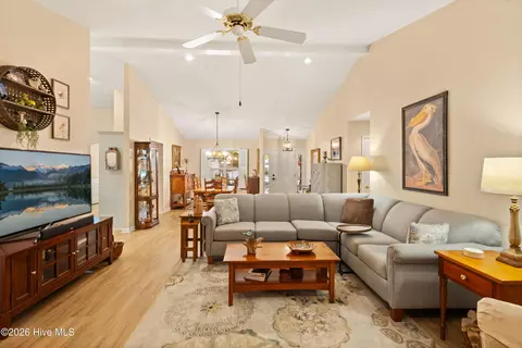 Living - 305 Misty Cv, Mccormick, SC 29835 photo 3 of 4