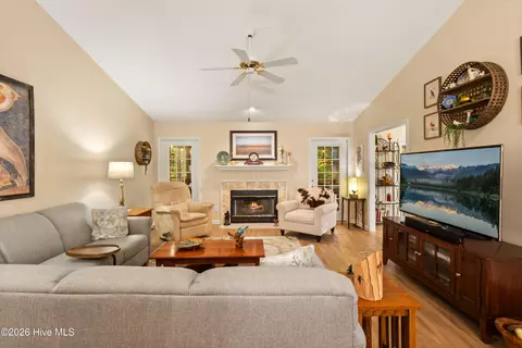 Living - 305 Misty Cv, Mccormick, SC 29835 photo 1 of 4