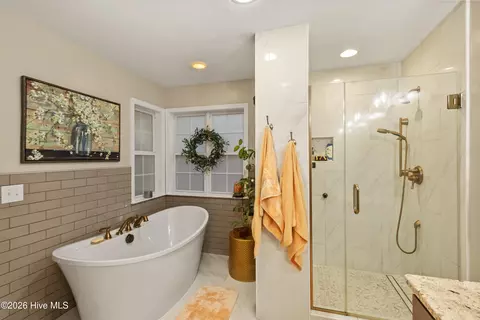 Bath - 305 Misty Cv, Mccormick, SC 29835 photo 1 of 5