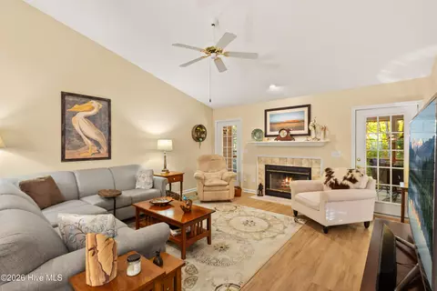 Living - 305 Misty Cv, Mccormick, SC 29835 photo 4 of 4