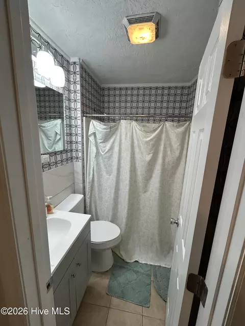 Bath - 2838 Thomas Ln, Augusta, GA 30906 photo 1 of 1