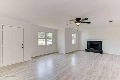 Living - 2346 Fieldcrest Rd, Augusta, GA 30906 photo 3 of 6
