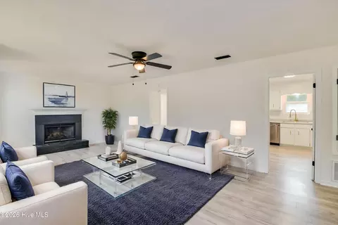 Living - 2346 Fieldcrest Rd, Augusta, GA 30906 photo 1 of 6