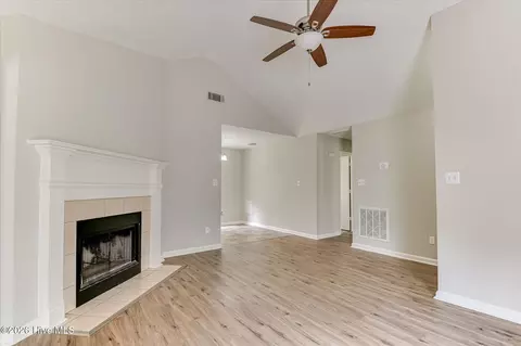 Living - 3114 Ocean Dr, Augusta, GA 30909 photo 4 of 4